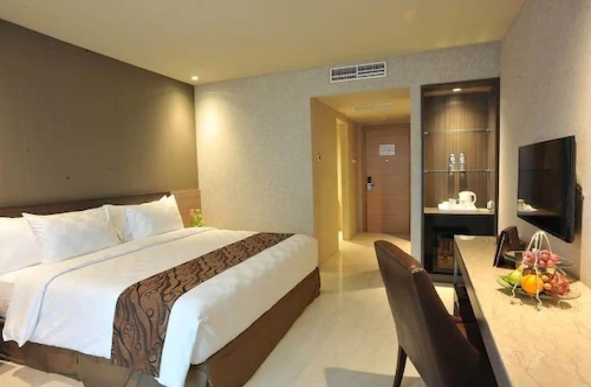 Aria Centra Surabaya