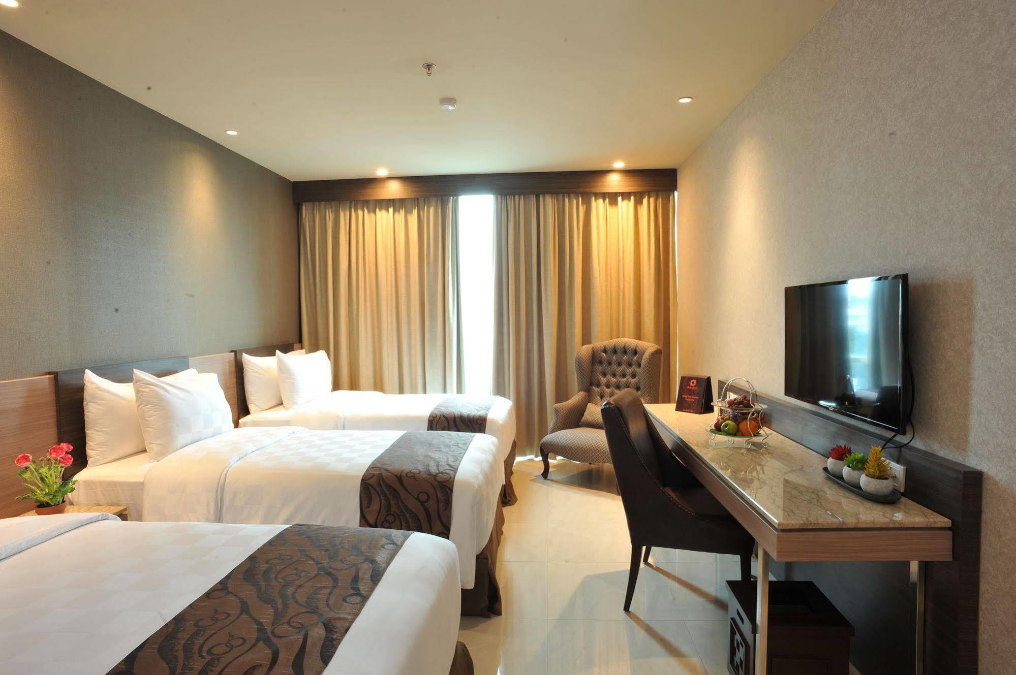 Aria Centra Surabaya